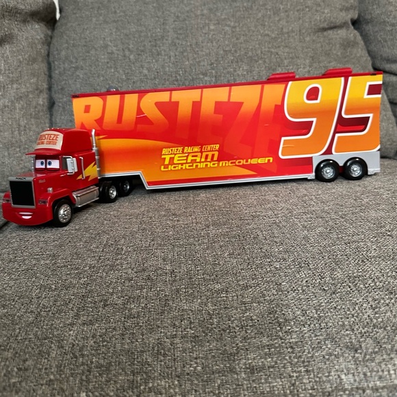 Disney Pixar Cars Mack Hauler Truck Vehicle Lights Sounds - Picture 9 of 11